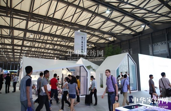 ��ͨչ�F(tu��n)������Ҽ�����ͨ չ��(hu��)��������(gu��)�T