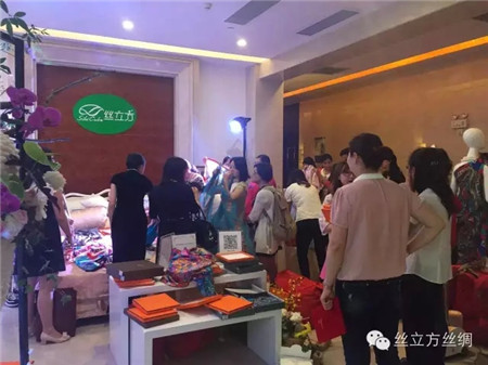 �z�����������ΘI(y��)���ɞ��(gu��)ِΨһ��(ji��ng)Ʒٝ����