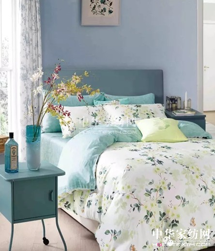 Ů�����@�ӟ��ɵ����z���D��zS+��Ů�����(l��i)��