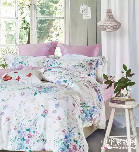 Ů�����@�ӟ��ɵ����z���D��zS+��Ů�����(l��i)��