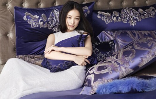 ���z�Ҽ�2016���ﶬ��Ʒ�l(f��)����(hu��)�����A�ʆ�Ļ