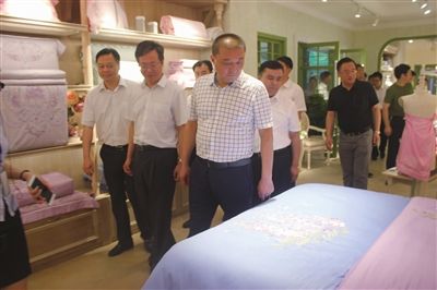 �½������h�h����������F������ͨ���T�Bʯ��