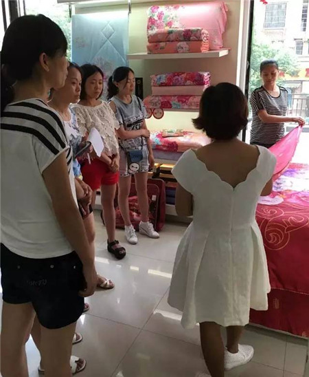 �Pʢ�Ҽ���������񹲾���ͬ��(chu��ng)�＾�x��