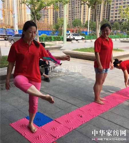 ������ؾ�Ӣ�R�ۣ���ϵ�＾�l(f��)չ��