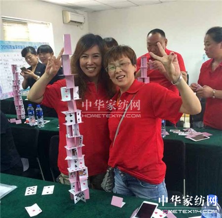 ������ؾ�Ӣ�R�ۣ���ϵ�＾�l(f��)չ��