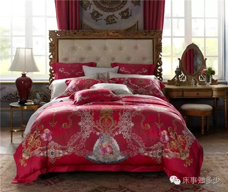 ����Ҽ���һ��ɫ���������ζ���ħ�ԣ�