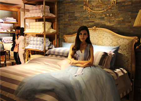 �����Pʢ�Ҽ������҈@�Ҿ����^��һվʽ�w�(y��n)�^ʢ���_Ļ