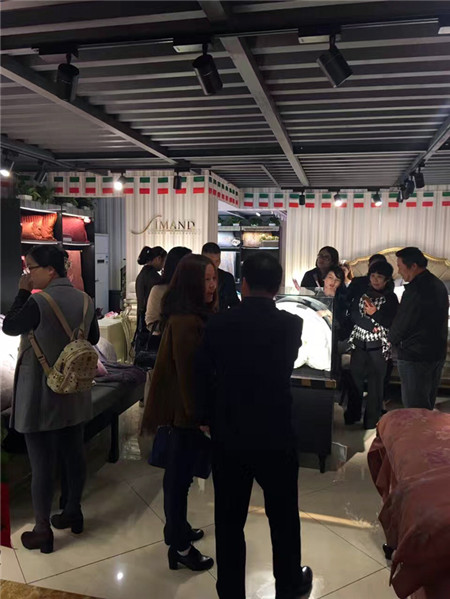 �����Pʢ�Ҽ������҈@�Ҿ����^��һվʽ�w�(y��n)�^ʢ���_Ļ