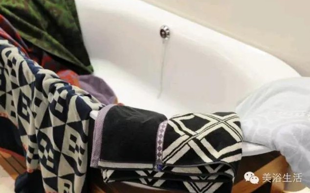 ��ԡ������m�˸��Ҽ�չ��һ�lԡ�����Ҹ�4.0��