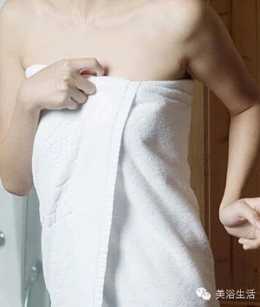 ��ԡ�����Ҫ׌��һĨ�L(f��ng)�黬����ԡ����ô���Ų�������ԡ�������ķ����D��