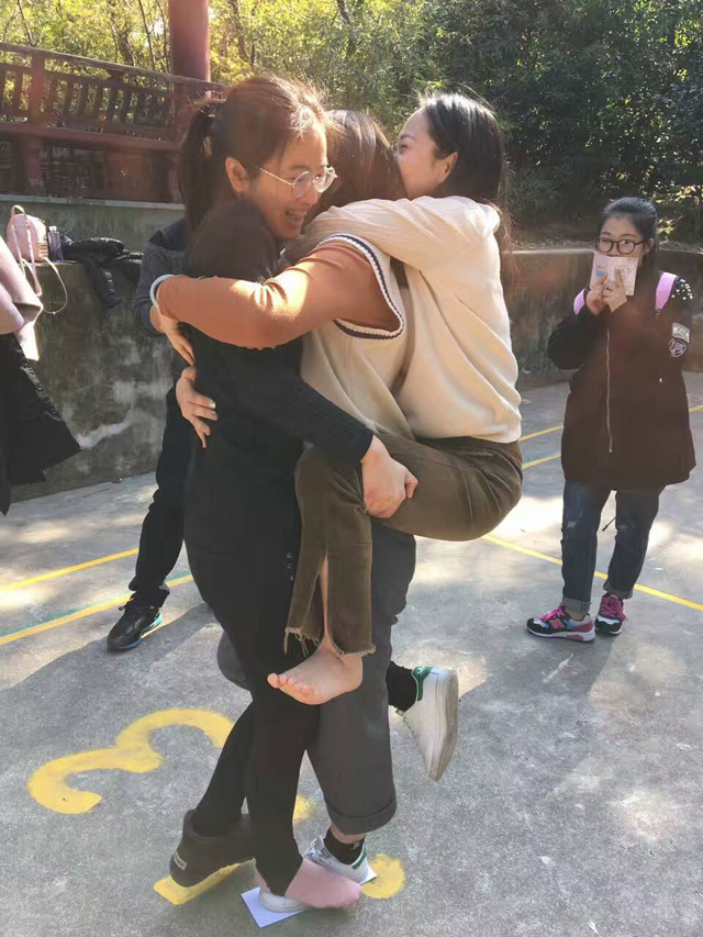 �Pʢ�Ҽ�2017������Ʒȫ��(gu��)Ѳ����Ӗ(x��n)��(hu��)����һվ�ڽ�����ʽ���_�Ļ��