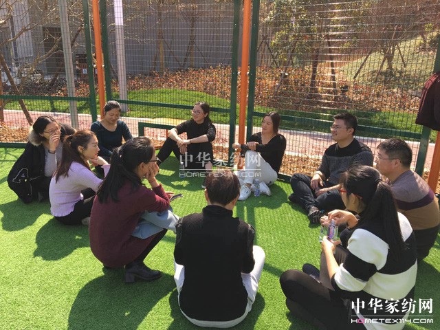 �Pʢ�Ҽ�2017������Ʒȫ��(gu��)Ѳ����Ӗ(x��n)��(hu��)����һվ�ڽ�����ʽ���_�Ļ��