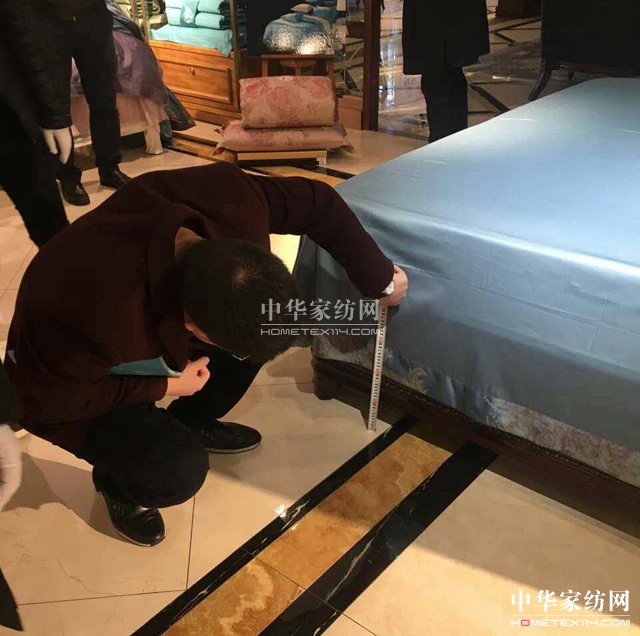 �Pʢ�Ҽ�2017������Ʒȫ��(gu��)Ѳ����Ӗ(x��n)��(hu��)����һվ�ڽ�����ʽ���_�Ļ��