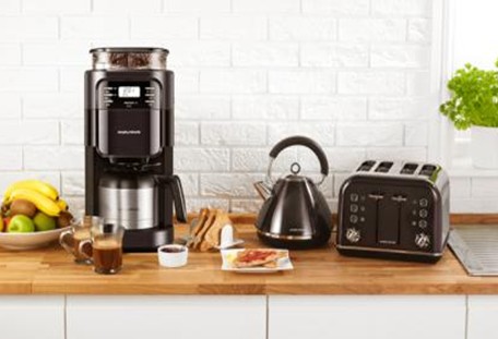 ˲�g��߆����������Ҹ��е�С������M��2017���ڶYƷ�Ҿ�չ��