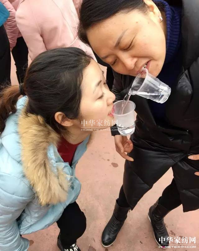 �Pʢ�Ҽ�����������Ӣ�R����ɽ�������@�����£�