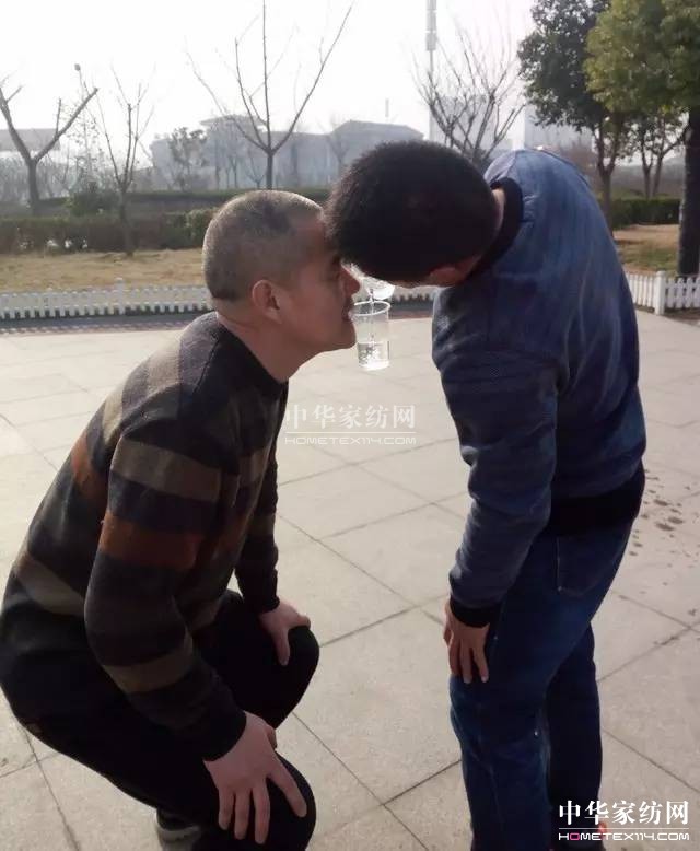 �Pʢ�Ҽ�����Ӣ���������f��Փ�������l��Ӣ����