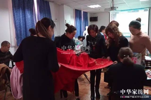 �Pʢ�Ҽ�����Ӣ���������f��Փ�������l��Ӣ����