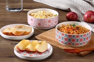 ����һ���ߵ��������������Ϻ���Ʒ�Ҿ�չ���ؕ��N��؛