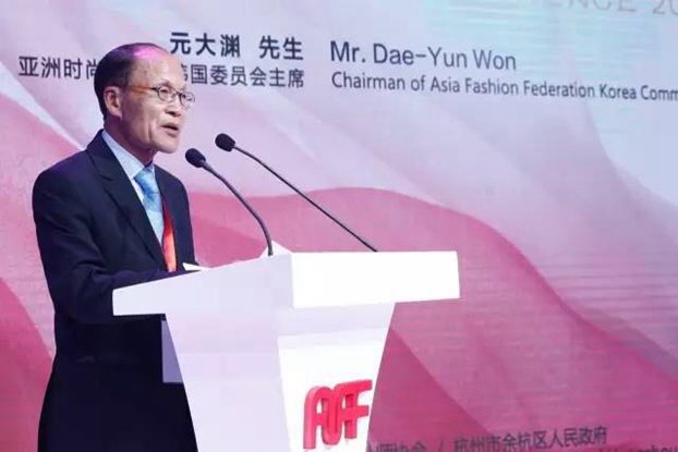 �����������˼�������ޕr�������¸߶ȡ���2017���ޕr��(li��n)�ϕ��Ї�����ں������_