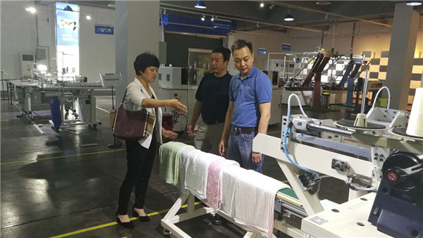 �ƄӮa(ch��n)�I(y��)�ں������M(j��n)���g(sh��)�M(j��n)�������Ї��Ҽ��f(xi��)���{(di��o)�мҼ��O(sh��)����I(y��)