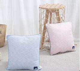 ���ձ؂������M�ڵ������Ϻ����H��Ʒ�Ҿ�չ��