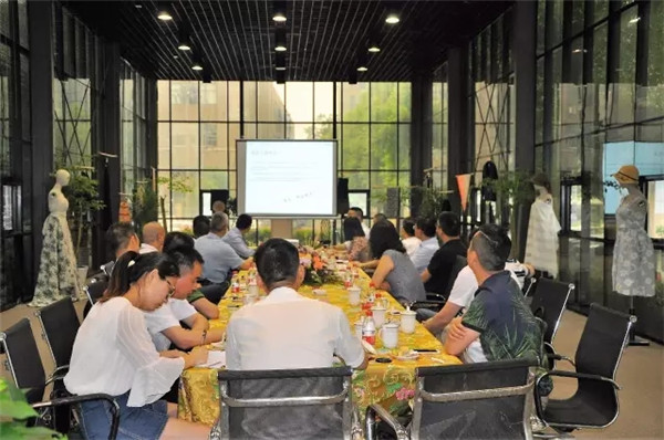 �����Ҽ��f(xi��)�����L��һ������؛�M�M