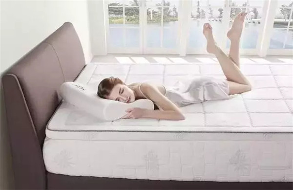 Mlily��(m��ng)�ٺϵ����ҕ������(d��o)ȫ���㉺˯��