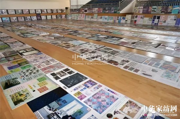 �ư���һ��ɫˇ�p�^�Į��������ں�������չ�_����