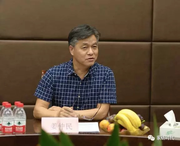 ��һ��(ch��ng)�O(sh��)Ӌ(j��)�L(f��ng)�����򺣌��������wܛ�b�O(sh��)Ӌ(j��)�M���\�������������_�u(p��ng)��