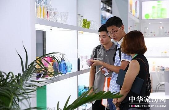 �������I���R���Ϻ���Ʒ�Ҿ�չ�A���_Ļ���c(di��n)����