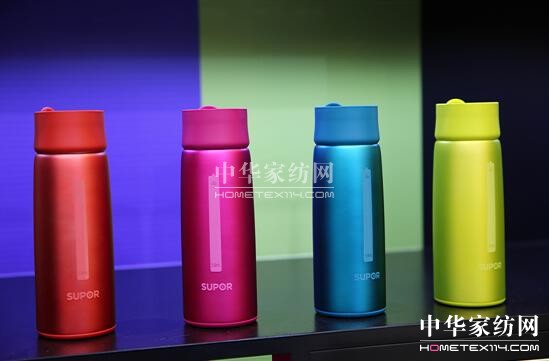 �������I���R���Ϻ���Ʒ�Ҿ�չ�A���_Ļ���c(di��n)����