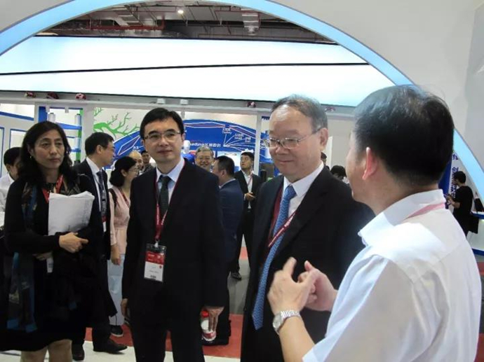 ���@�������(gu��)�L(f��ng)�����м�(li��n)���＾(li��n)չ���_Ļ