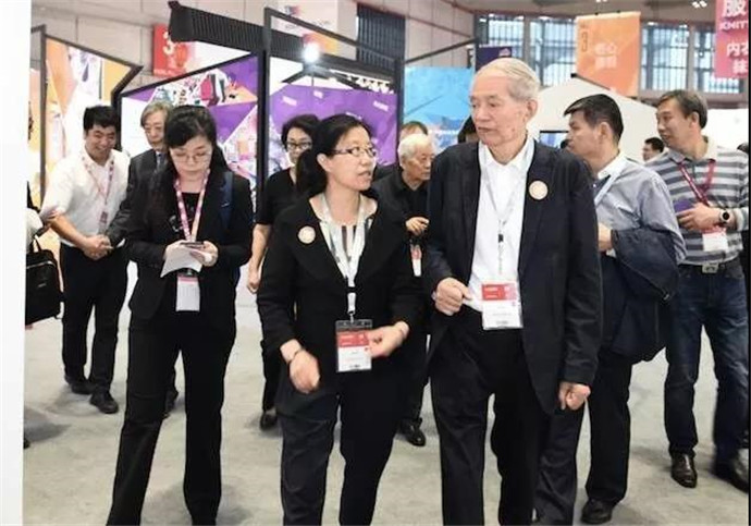 ���@�������(gu��)�L(f��ng)�����м�(li��n)���＾(li��n)չ���_Ļ