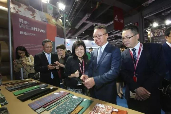 ���@�������(gu��)�L(f��ng)�����м�(li��n)���＾(li��n)չ���_Ļ