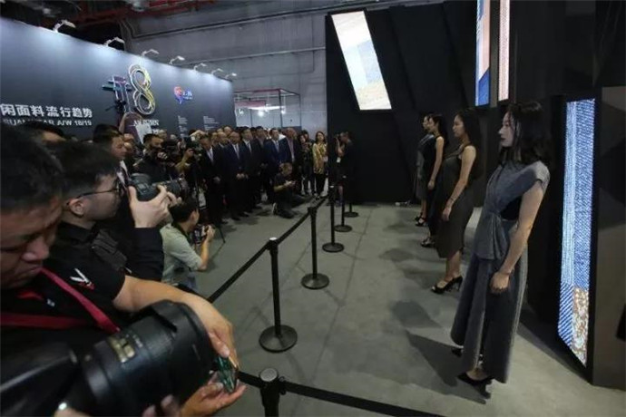 ���@�������(gu��)�L(f��ng)�����м�(li��n)���＾(li��n)չ���_Ļ