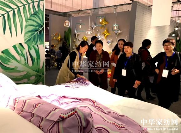 ���`•�³̡����R���Ҽ�2018������Ʒ�l(f��)����(hu��)�A�M��Ļ��