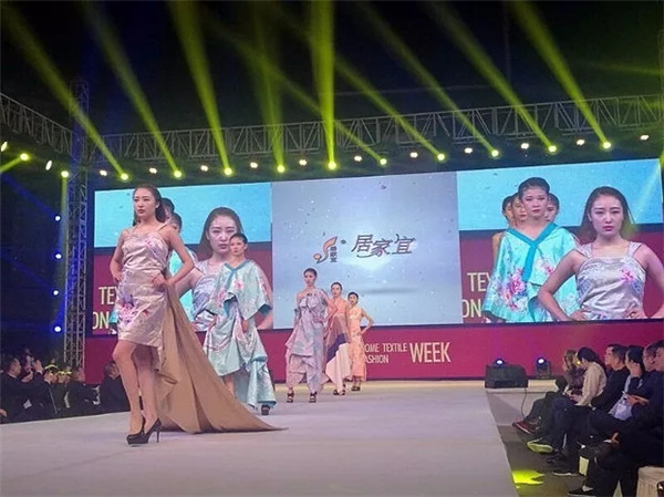 �r�����I(l��ng)������2017�ɶ��Ҽ���•�ɶ��r�b�������ݾ��ʆ�Ļ