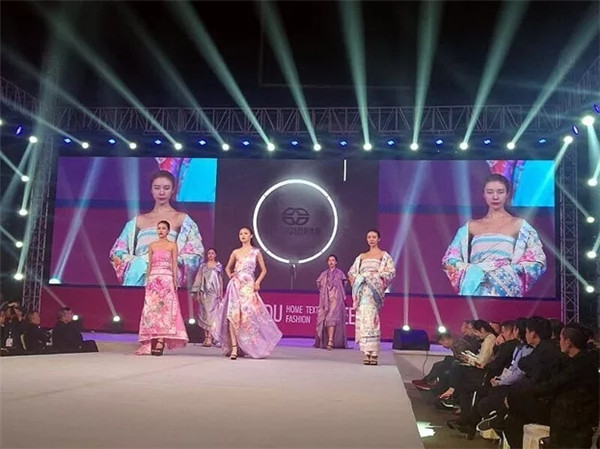 �r�����I(l��ng)������2017�ɶ��Ҽ���•�ɶ��r�b�������ݾ��ʆ�Ļ