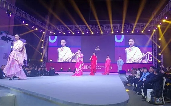 �r�����I(l��ng)������2017�ɶ��Ҽ���•�ɶ��r�b�������ݾ��ʆ�Ļ