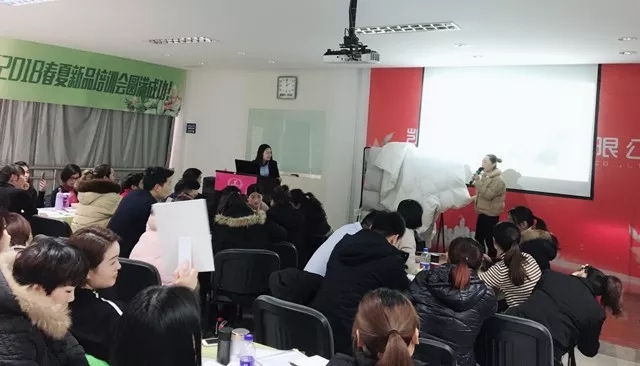 �Pʢ�Ҽ���Ӣ��Ӗ����2018��Ʒ��Ӗ���ի@�M�M��