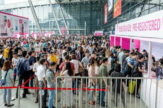 ���ڶYƷ�Ҿ�չ�_Ļ�ڼ���������c�����չ����ã��