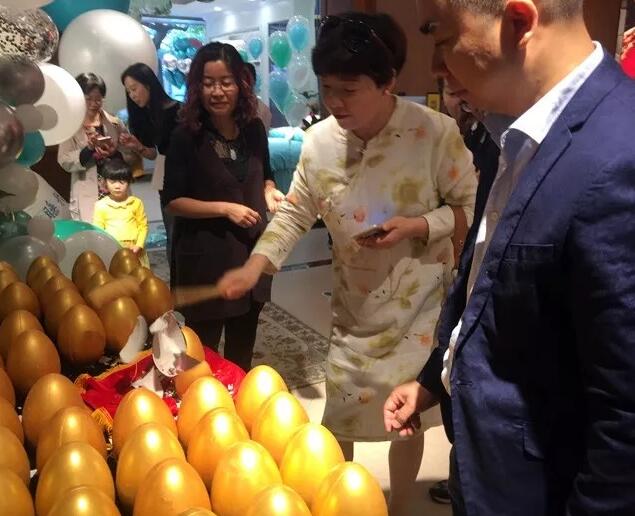 ���Լ�����ϯ˯�߹�|(zh��)�Pʢ�Ҽ������(hu��)���f����˯�������x��