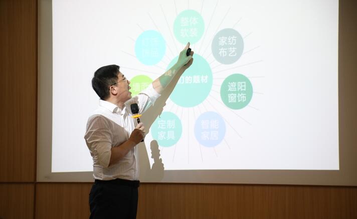 ����Ȼ���ؾ��������һ��(ch��ng)���ӵİl(f��)����(hu��)