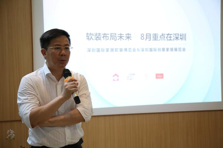 ����Ȼ���ؾ�����������һ��(ch��ng)���ӵİl(f��)����(hu��)