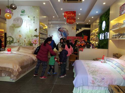 ˯�����Ҽ�¡���M(j��n)�vꖽ��У���(ch��ng)�����