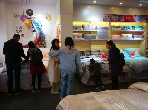 ˯�����Ҽ�¡���M(j��n)�vꖽ�������(ch��ng)��𱬣�