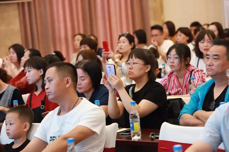 ��Ʒ•�������Ҽ�2019�ﶬ��Ʒ�l(f��)�����A�M�չ���