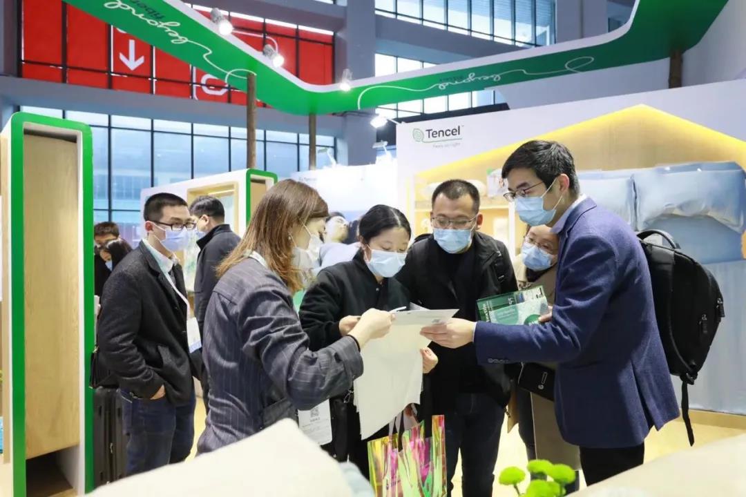 ��̼��z™Ʒ���w�S���࣬�v���Ҽ�չ�ϡ�Դ����Ȼ�����m����